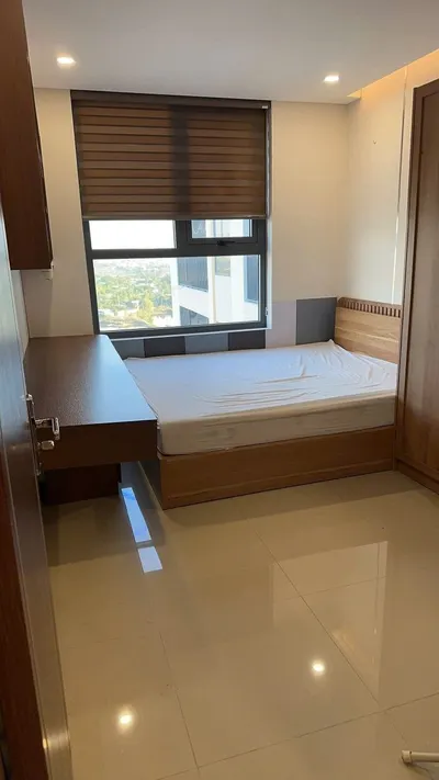 VCN 푸옥롱 70㎡ 아파트 임차 – 2침실, 완전 가구 완비