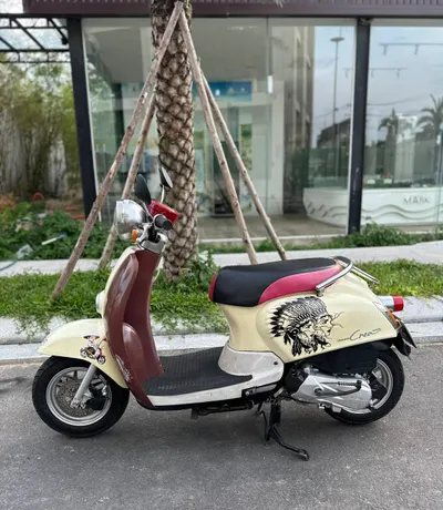 Crea 50cc 및 Scoopy 50cc 스쿠터 2022년 – 거의 새것 – 운전면허 불필요