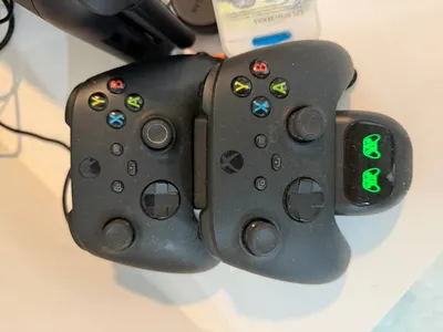 Продаю Xbox Series X комплект + Очки Meta Ray-Ban gen 1