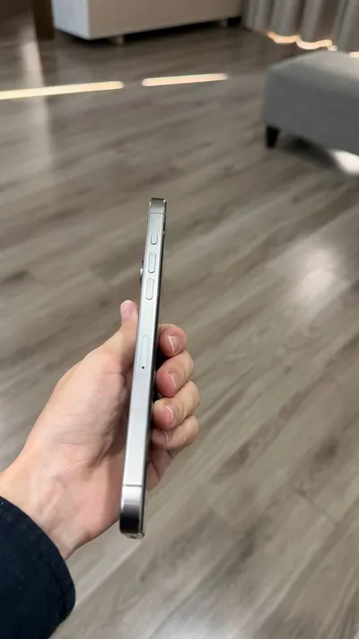 Продам iPhone 15 Pro Max 256GB