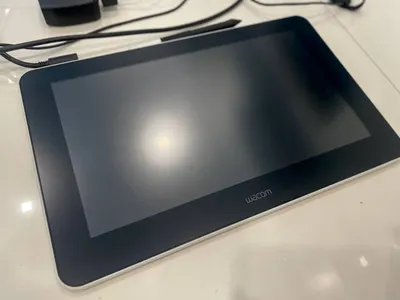 Графический планшет Wacom One (DTZ133) в продаже