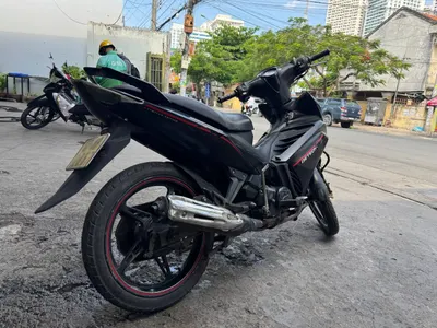 Скутер Yamaha Exciter 2018 года, 50 куб. см – 9 млн ₽, модифицированный двигатель, отличные характеристики