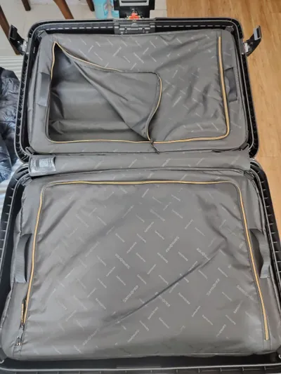 Samsonite Esens Suitcase – Size L (111 L) – Excellent Condition – Original