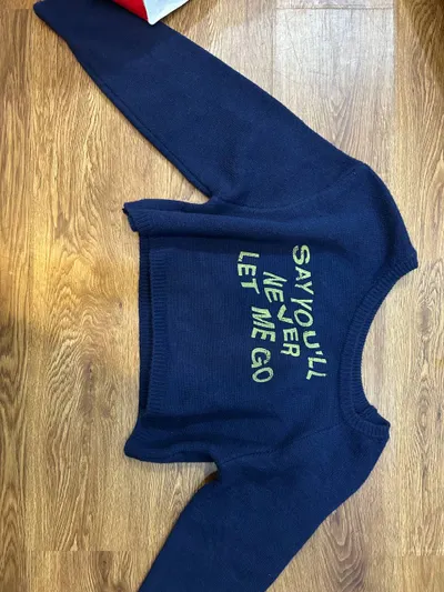 의류 번들(XS, XL Polo) 및 개별 아이템 – 30-120k VND