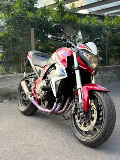 Honda CB1000R мотоцикл продается – 135 000 000 VND – Нячанг