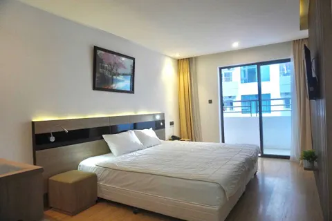 Studio Apartment in Oceanus Complex - 2 Minutes Walk to Beach