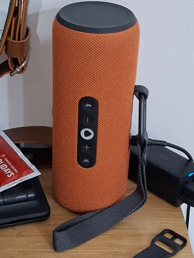 Lô hàng: Loa Yandex, các que IQOS, thiết bị LILL và máy xay