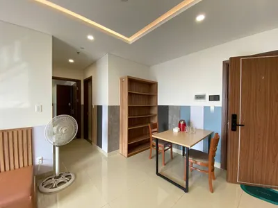 出租CT2 VCN福克隆区南芽庄2卧公寓 – 70m² – 全配家具 – 月租1700万越南盾