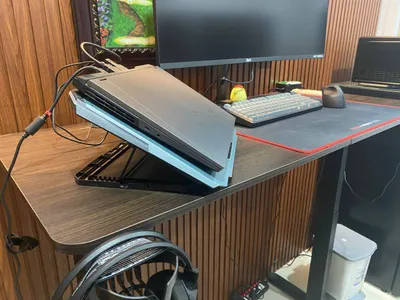Стол с электроподъёмным механизмом (sit-stand) – идеальное состояние – 2,5 млн VND
