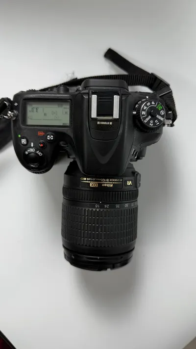 Nikon D7100 DSLR Camera with 18–105mm Lens – Excellent Condition – 7M VND