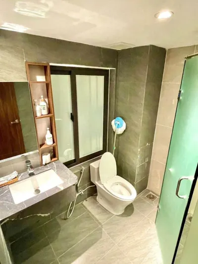 Cho thuê căn hộ 2 phòng ngủ trên đường Nguyễn Thiên Thuật – 76 m², 15 triệu VND/tháng, vị trí trung tâm