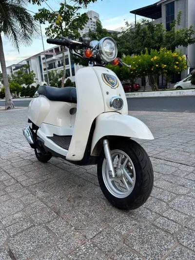 Скутер CREA 2023 – 50cc – Пробег 8К км – Отличное состояние – Без прав – 9.5 млн донг