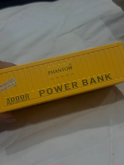 손전등이 달린 보조 배터리 – 100K VND