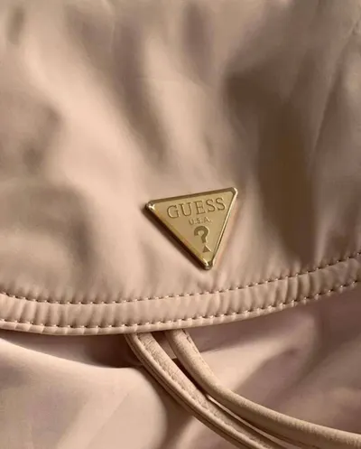 Рюкзак-сумка Guess – нежно-розовый, в отличном состоянии, 4500₽