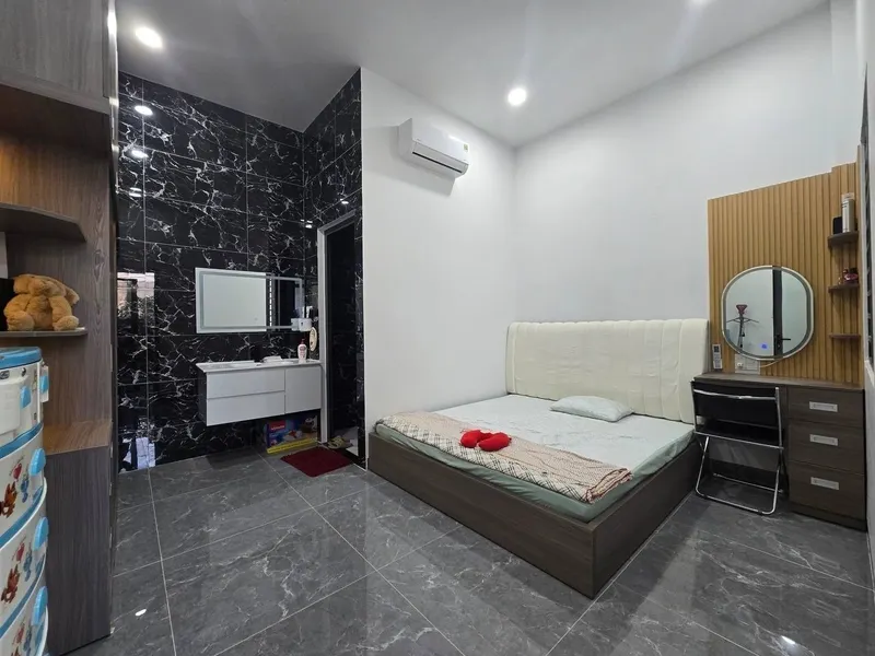 位于芽庄北部的出租房 – 150平米，2间卧室，露台，靠近海滩 — 6/7