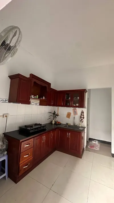 2卧室房屋 – 芽庄南部 – 露台 – 距南海滩10分钟 – 长期出租