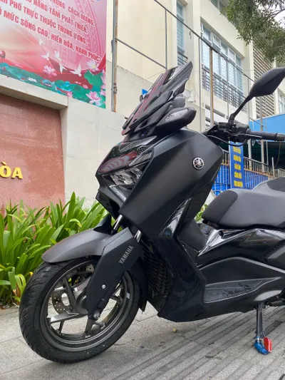 Yamaha X-Max 300 2023г.в. – Скутер на продажу