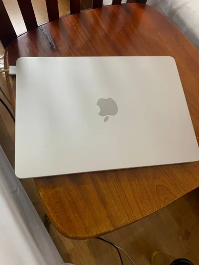 MacBook Air M3 2024 – 256GB, 8GB RAM – Excellent Condition – 23M VND