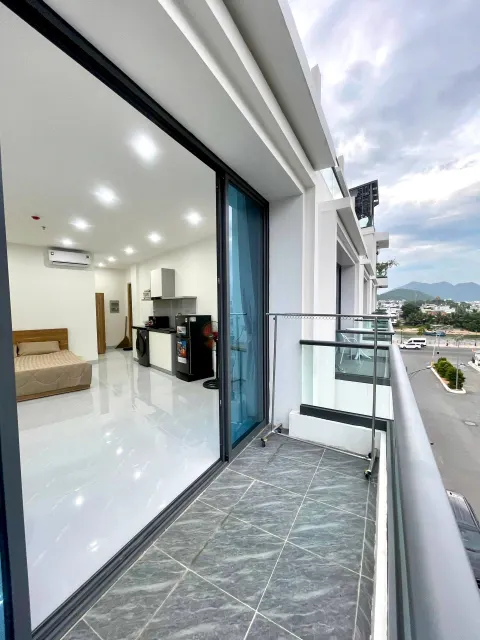 Studio Apartment for Rent – 200m from Beach, Near Cho Dam Market – 12M VND/Month