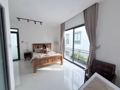 나트랑 중심부 2침실 주택 임차 – 60m², 발코니, 월 1,600만 VND