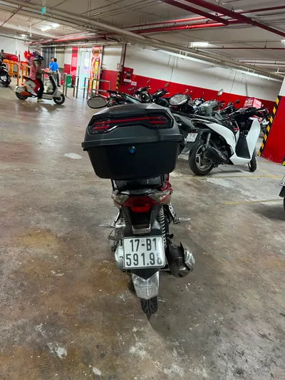 Honda Airblade 110cc (2012) – Vừa bảo dưỡng – Lốp sau mới – Kèm sàn và cốp