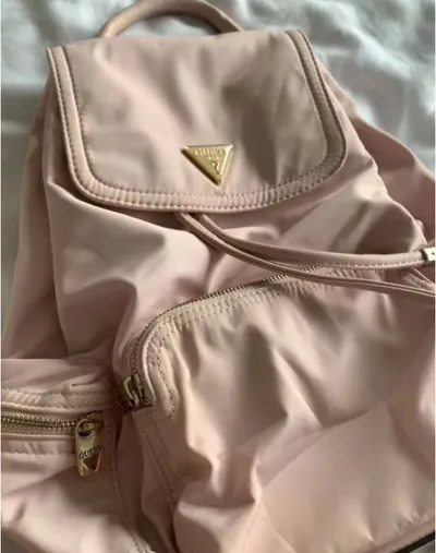Рюкзак-сумка Guess – нежно-розовый, в отличном состоянии, 4500₽
