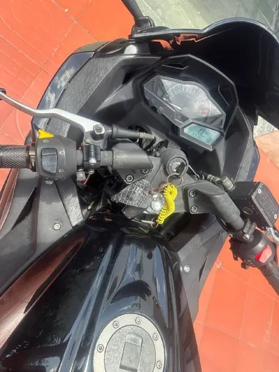 肯戈 320cc 摩托车（川崎忍者复制品）2020 年 – 5,000 公里行驶里程 – 岘港登记 – 3700 万越南盾
