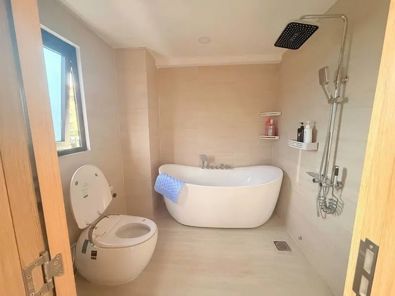 Two-Level Penthouse for Rent – City Center – 35M VND/Month — 2/3