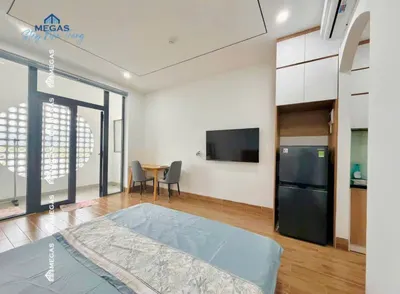 스튜디오 아파트 임차 – 냐짱 서부 – 30m², 완전 가구 완비 – 700만 VND/월