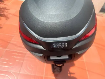 肯戈 320cc 摩托车（川崎忍者复制品）2020 年 – 5,000 公里行驶里程 – 岘港登记 – 3700 万越南盾