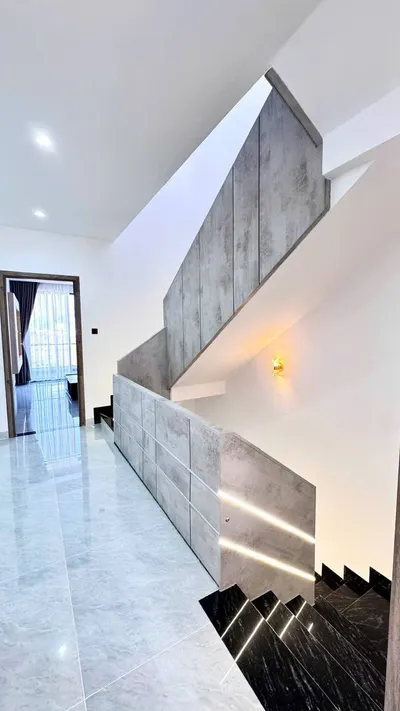 Nhà cho thuê tại khu vực Mỹ Gia – 3 phòng ngủ, 30 triệu VND/tháng, đầy đủ nội thất
