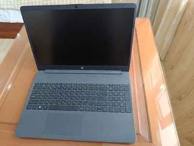 Laptop HP tình trạng tốt kèm sạc và túi đựng