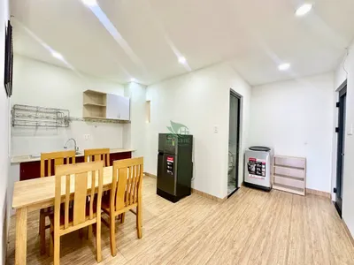 Уютная квартира с 1 спальней и балконом в Hà Quang 2 – полностью меблирована, 7 млн VND/месяц
