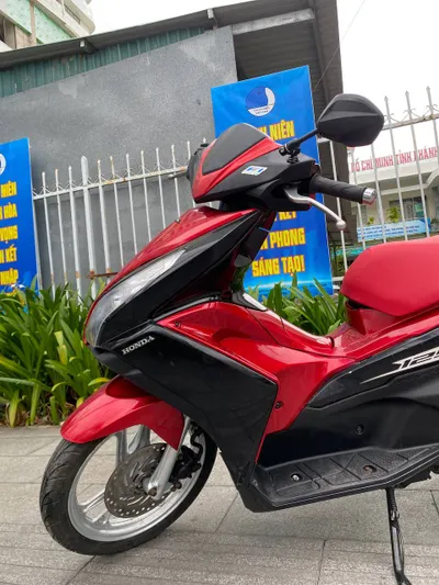 本田Air Blade 125cc 2013 – 状况优秀 – 文件齐全