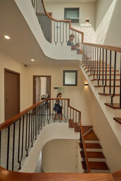 出租3层6卧室房屋 – Mỹ Gia (Vĩnh Thái) – 5000万越盾/月