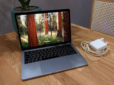 MacBook Pro 13" (2019) bán – Bàn phím tiếng Nga, pin cần bảo dưỡng – 8.500.000 VND