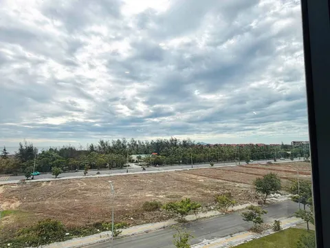 1-Bedroom Apartment Near Beach – Safire Royal – 18M VND/Month