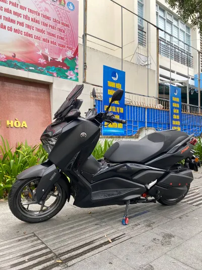 Yamaha X-Max 300 2023г.в. – Скутер на продажу