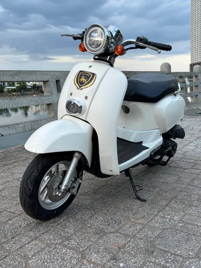 Скутер CREA 2023 – 50cc – Пробег 8К км – Отличное состояние – Без прав – 9.5 млн донг