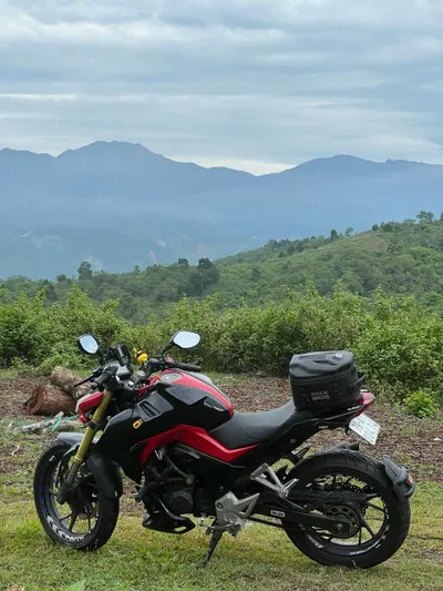 Мотоцикл Honda CB190R – Надежный, Экономичный, Недавно Обслужен – 32 млн ₽