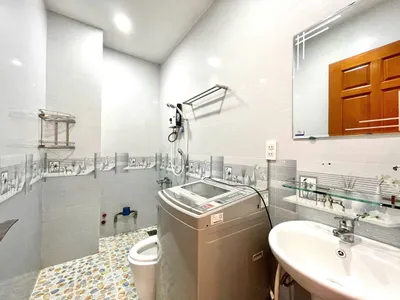 宁凡市中心工作室公寓 – Tran Nhat Duat街，30平方米，5分钟至海滨