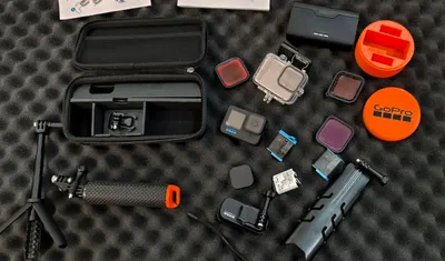 Bộ máy ảnh GoPro HERO10 Black với phụ kiện – Bộ quay phim hoàn chỉnh