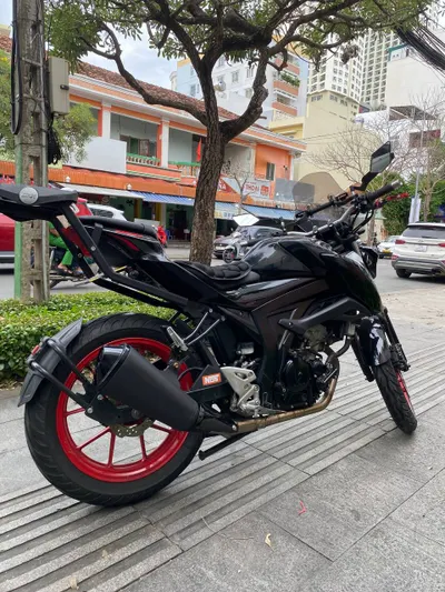 铃木 GSX 2023 – 完美状态 – 证件齐全