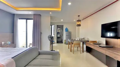 도시 중심에 있는 세련된 스튜디오 – 발코니 포함 – Phước Hòa – 770만 VND/월