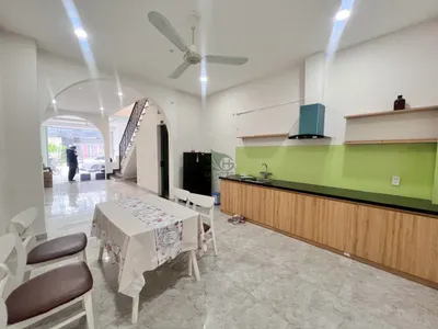 Nhà cho thuê: 2 phòng ngủ, Phước Long Nam, Nha Trang — đầy đủ nội thất — 14 triệu đồng/tháng