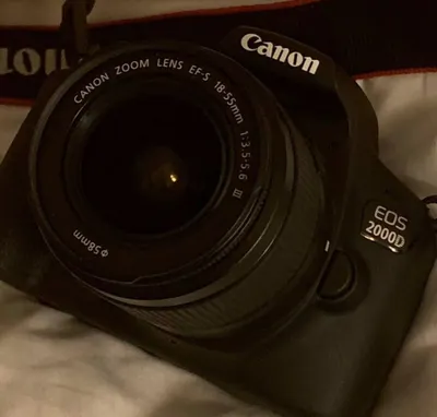 Canon EOS 2000D Camera for Sale – Like New, Complete Kit with Memory Card, Case, Charger, Lens