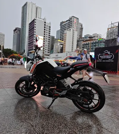 KTM Duke 200 cc ABS 2017 – 주행거리 39,000 km – 커스텀 업그레이드 – Brembo 브레이크