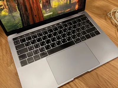 MacBook Pro 13" (2019) bán – Bàn phím tiếng Nga, pin cần bảo dưỡng – 8.500.000 VND