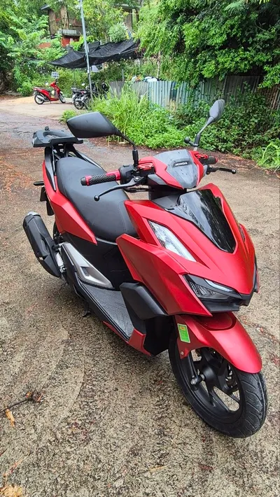 雅马哈 Vario 160 摩托车，ABS、碟刹 – 完美状况 – 4000万越南盾