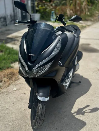 本田PCX-3 150cc摩托车2018年 – 4500万越南盾